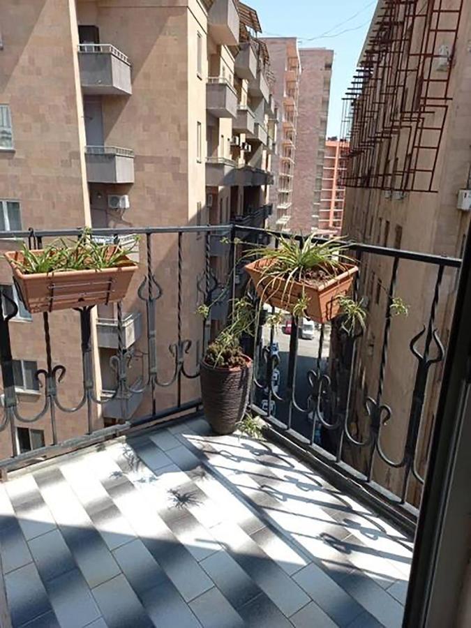 Loft Home In City Center Erevan Exterior foto